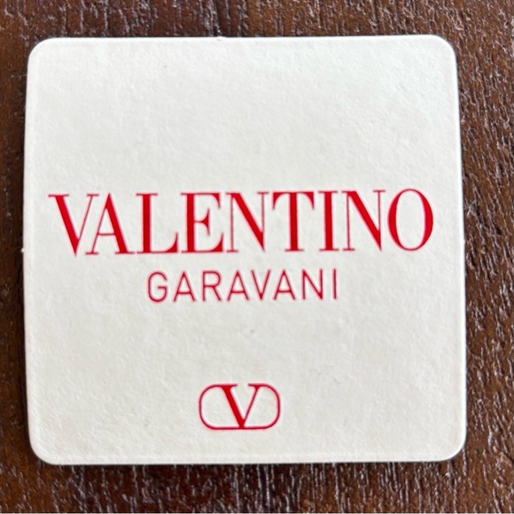 VALENTINO Unique Gunmetal Elegant Jewelry Piece - Picture 11 of 16